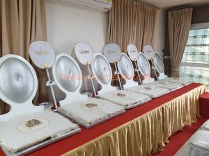 เช่าเวทีสงฆ์_โต๊ะหมู่บูชา+อาสนะสงฆ์สีขาวเงิน - Image 3