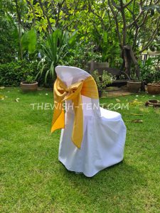 เช่าเก้าอี้-เก้าอี้พลาสติก-คลุมผ้าสีขาวโบว์สีทอง - Image 2