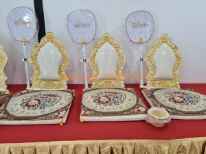 เช่าอาสนะ 9ที่นั่ง สีครีม-ทอง