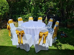 เช่าชุดโต๊ะจีน-1.5ม.+เก้าอี้บุนวมคลุมผ้าสีขาว+โบว์สีทอง