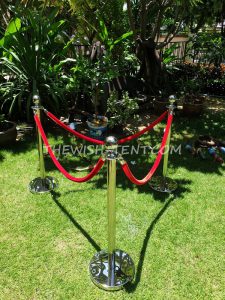 เช่าเสากั้นทางเดิน แบบสายคล้อง