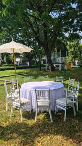 เช่าเก้าอี้ชิวารี สีขาว