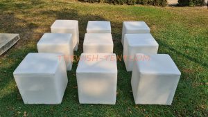 เช่าเก้าอี้_เก้าอี้ลูกเต๋าสีขาว