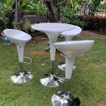 เช่าชุดโต๊ะเก้าอี้บาร์ไฟเบอร์-สีขาว