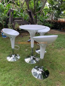 เช่าชุดโต๊ะเก้าอี้บาร์ไฟเบอร์-สีขาว