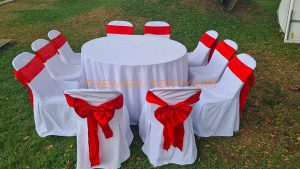 เช่าโต๊ะ-โต๊ะจีน1.5ม.+เก้าอี้พลาสติกคลุมผ้าสีขาว+โบว์สีแดง - Image 2
