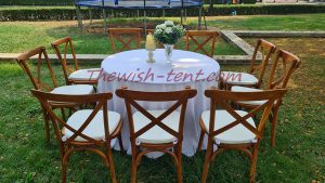 เช่าโต๊ะกลม-เก้าอี้ชิวารีครอสแบ็ค_เก้าอี้ไม้ครอสแบ็ค