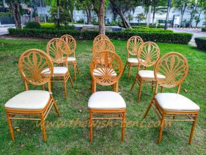 เช่าเก้าอี้ชิวารี-ควีนส์ เช่าเก้าอี้งานแต่ง