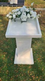 เช่าโพเดียม ไม้สีขาว